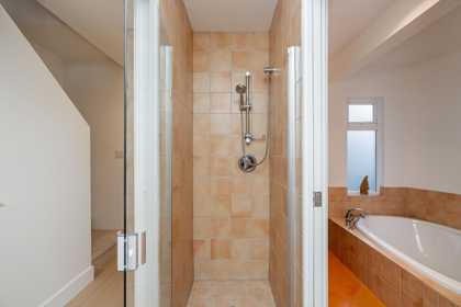 Hallway Photo of 2240 York Avenue, Vancouver, BC
