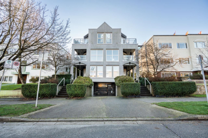 Swimming Pool Photo of 2240 York Avenue, Vancouver, BC