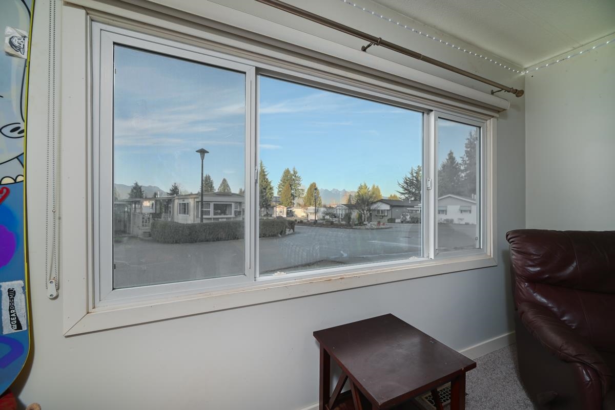 Kitchen Island Photo of 82 19658 Pinyon Lane, Pitt Meadows, BC