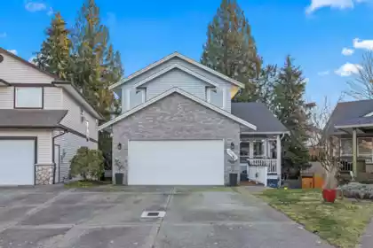 32976 Hawthorne Avenue, Mission, BC, Mission BC — 4 bed single family residence for sale