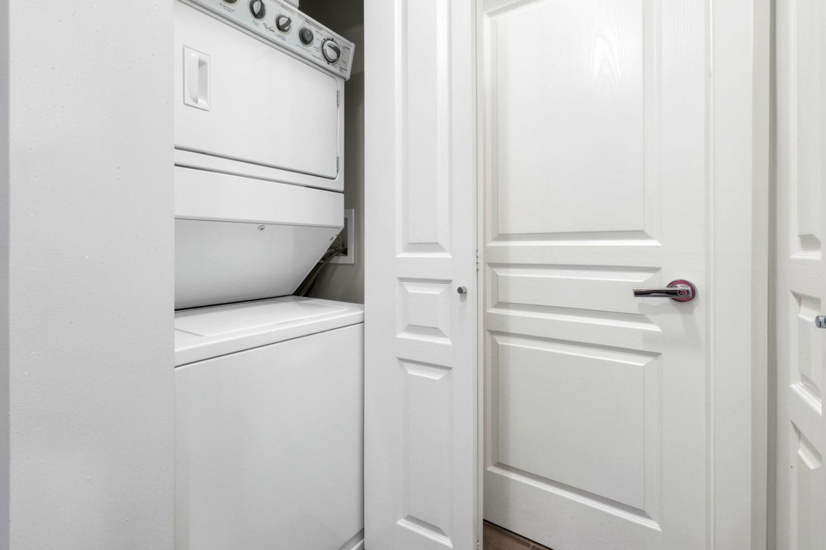Bedroom 2 Photo of 117 9311 Alexandra Road, Richmond, BC