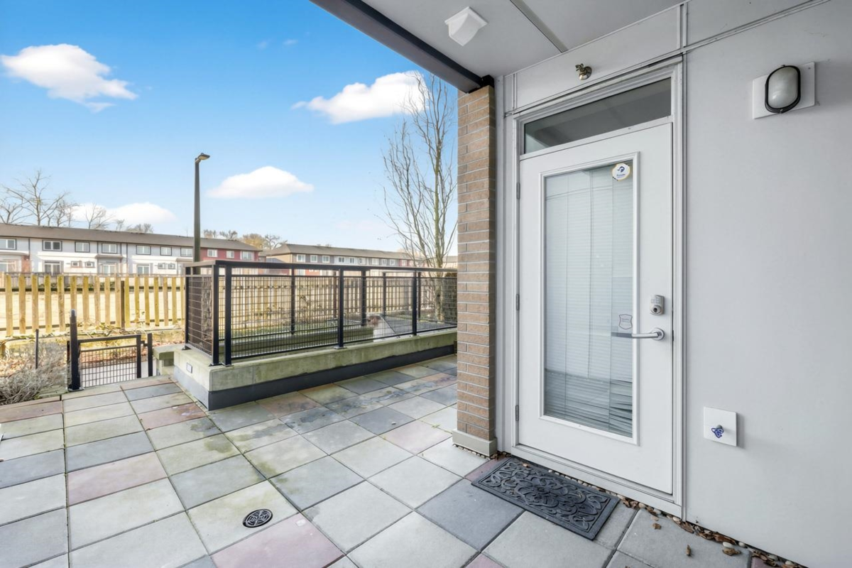 Bedroom 3 Photo of 117 9311 Alexandra Road, Richmond, BC