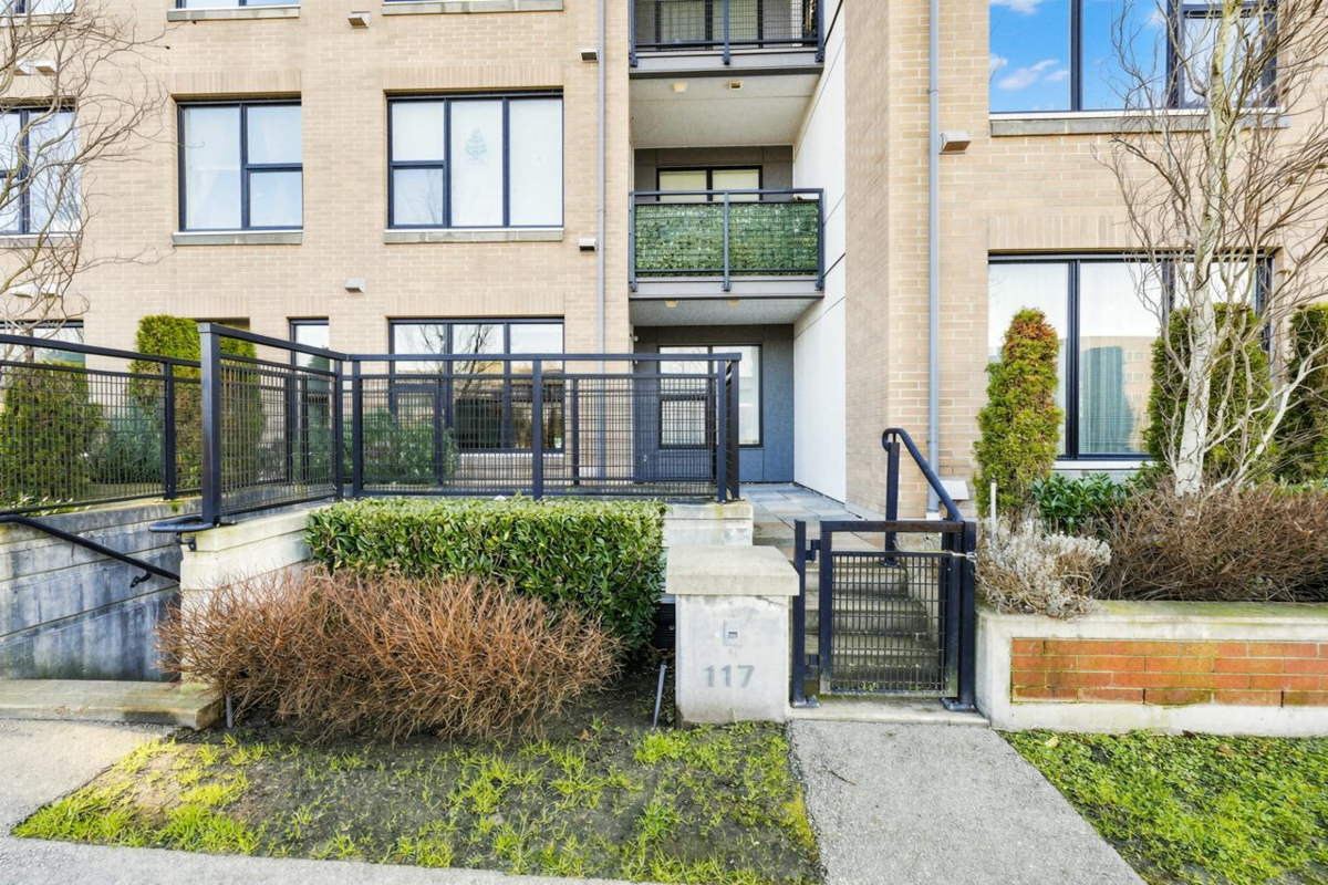 Guest Bathroom Photo of 117 9311 Alexandra Road, Richmond, BC
