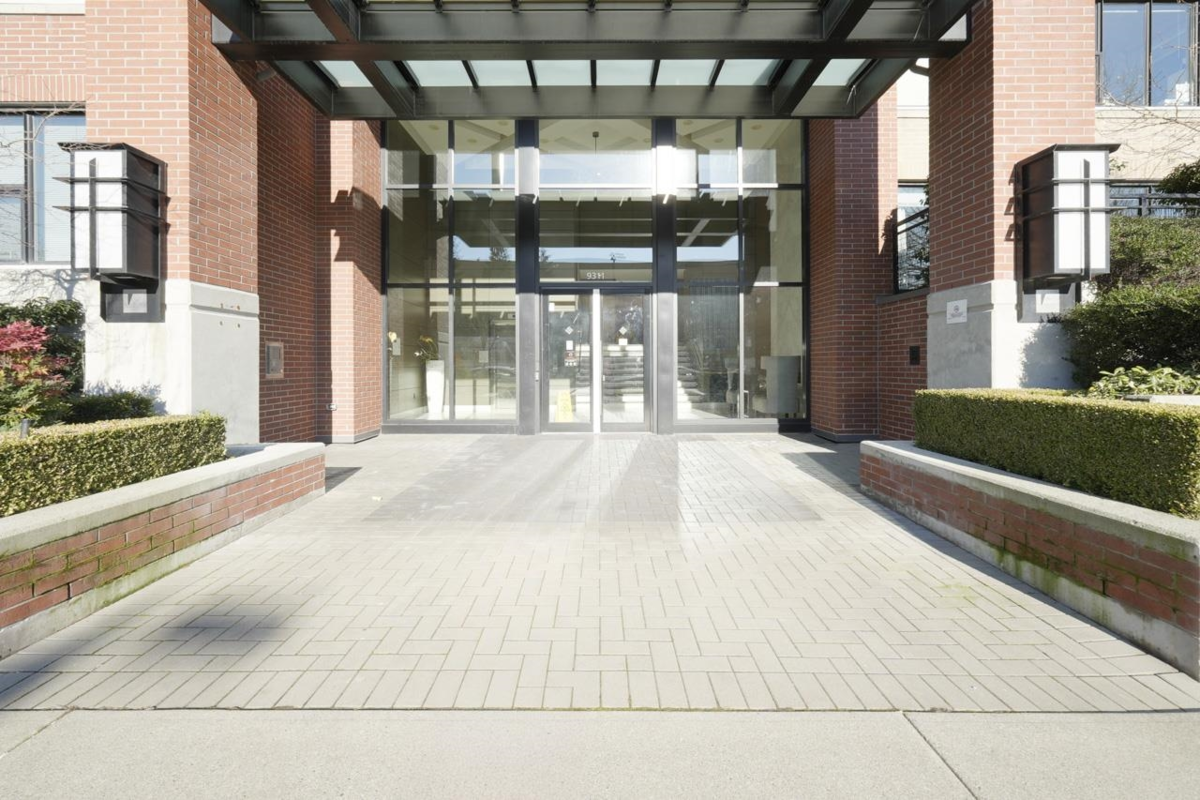 Office / Den Photo of 117 9311 Alexandra Road, Richmond, BC