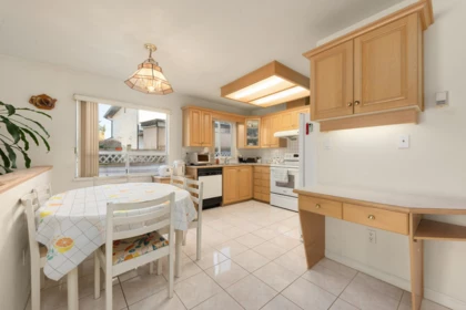 Kitchen Island Photo of 11815 No. 1 Road, Richmond, BC