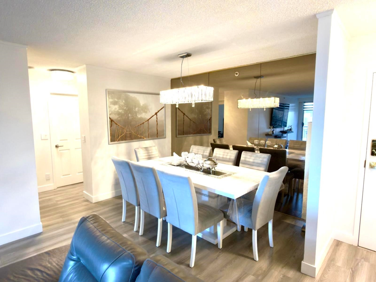 Kitchen Island Photo of 301 555 Austin Avenue, Coquitlam, BC