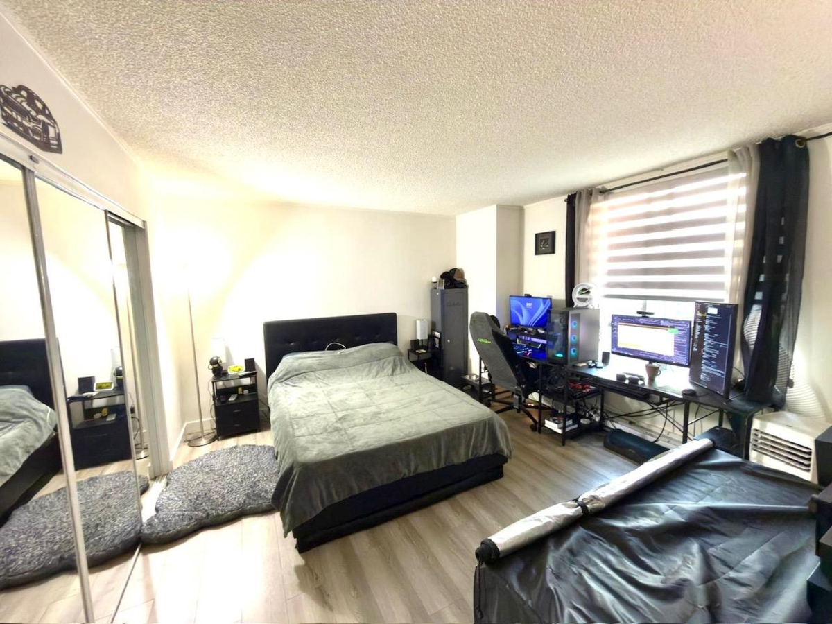 Office / Den Photo of 301 555 Austin Avenue, Coquitlam, BC