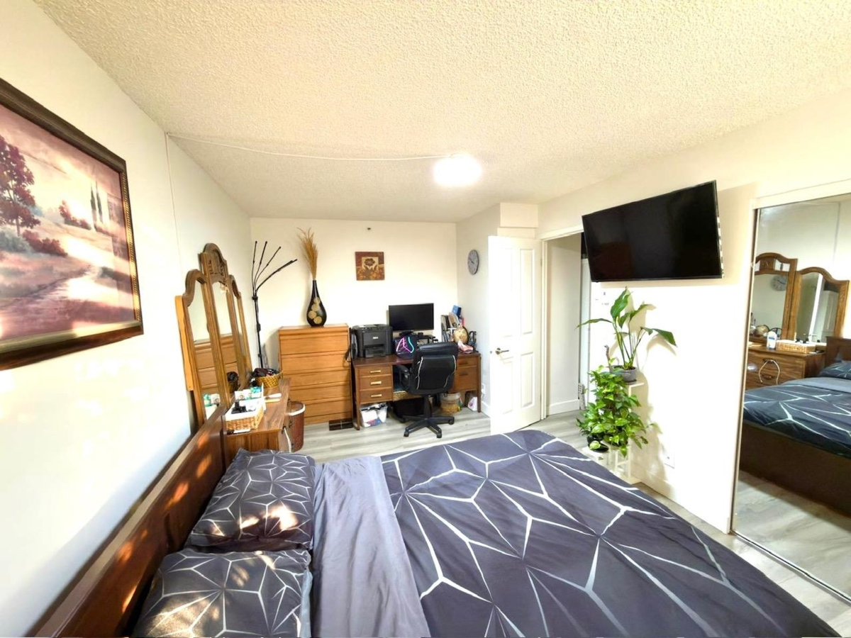 Powder Room Photo of 301 555 Austin Avenue, Coquitlam, BC