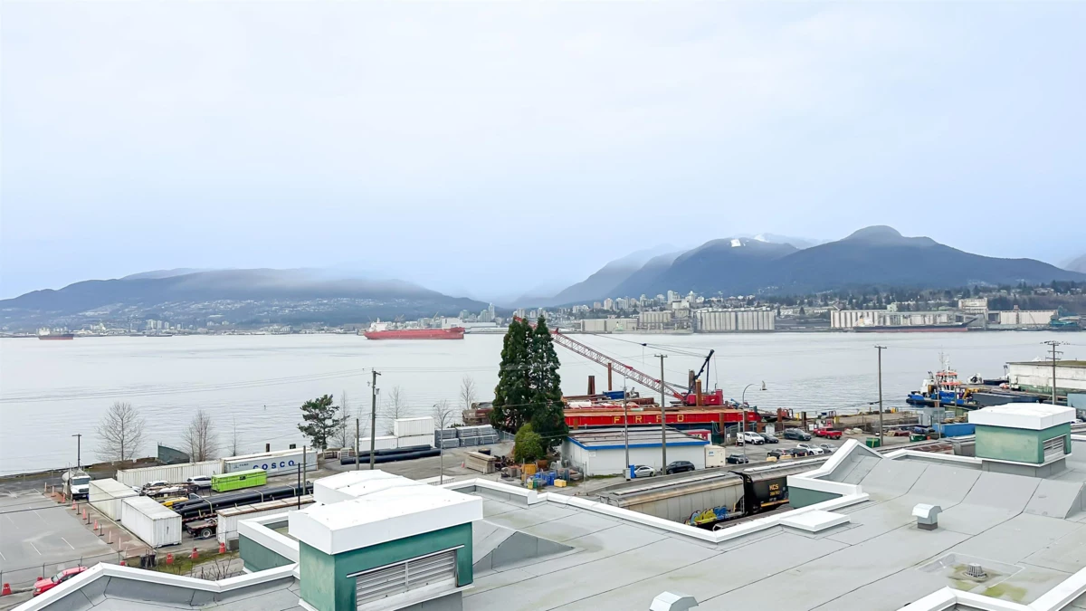 Bedroom 4 Photo of 309 2211 Wall Street, Vancouver, BC
