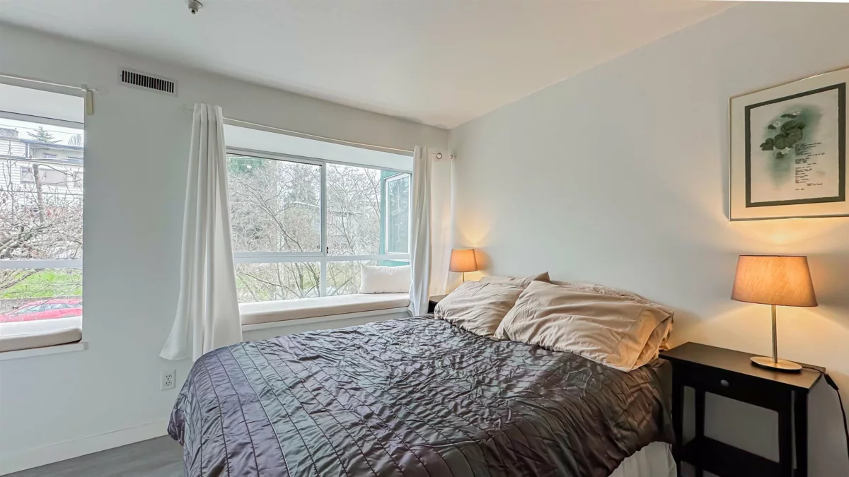 Breakfast Nook Photo of 309 2211 Wall Street, Vancouver, BC