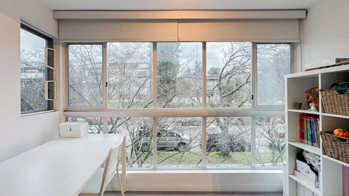 Kitchen Island Photo of 309 2211 Wall Street, Vancouver, BC