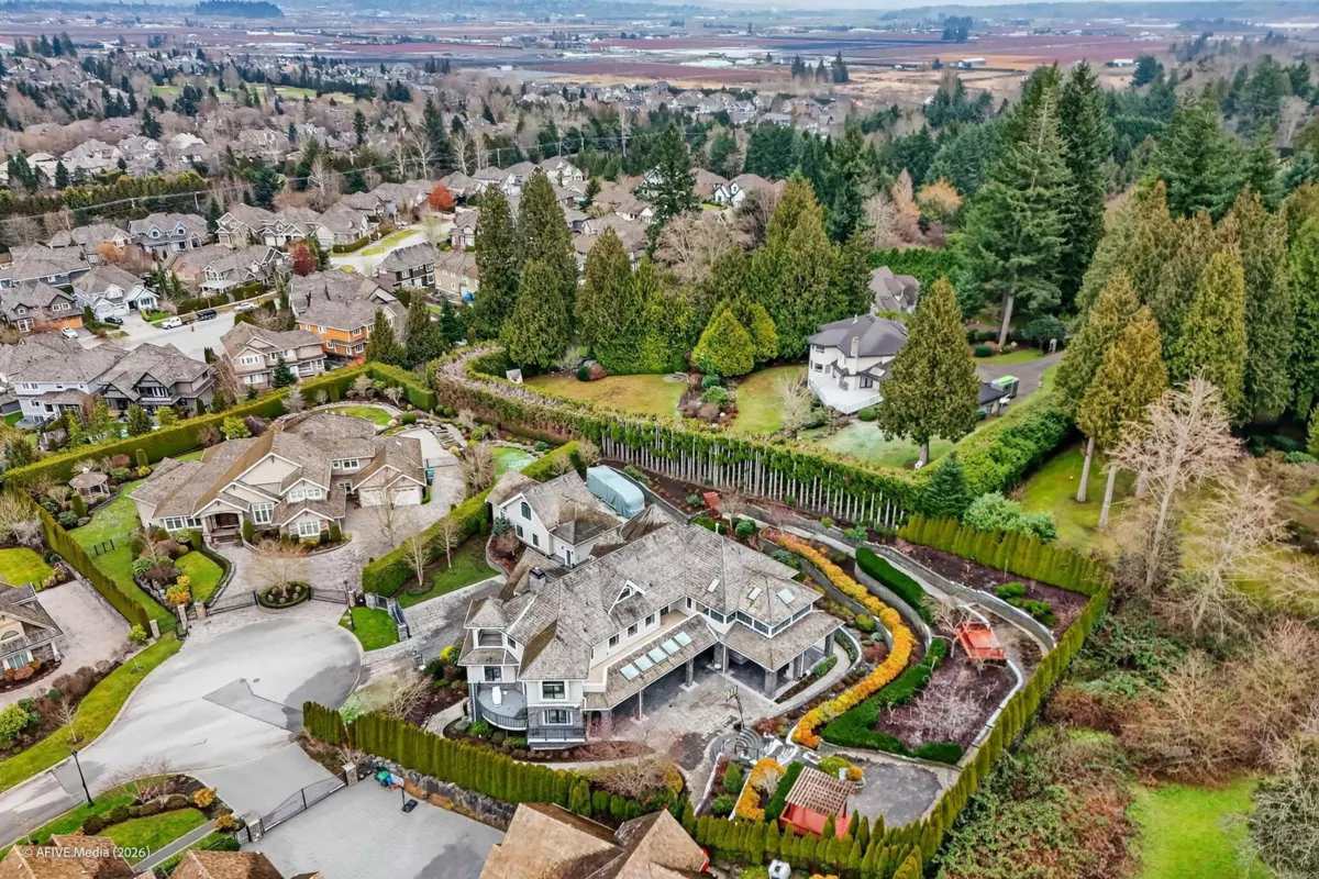 Fitness Center Photo Near 16166 30b Avenue, Surrey, BC