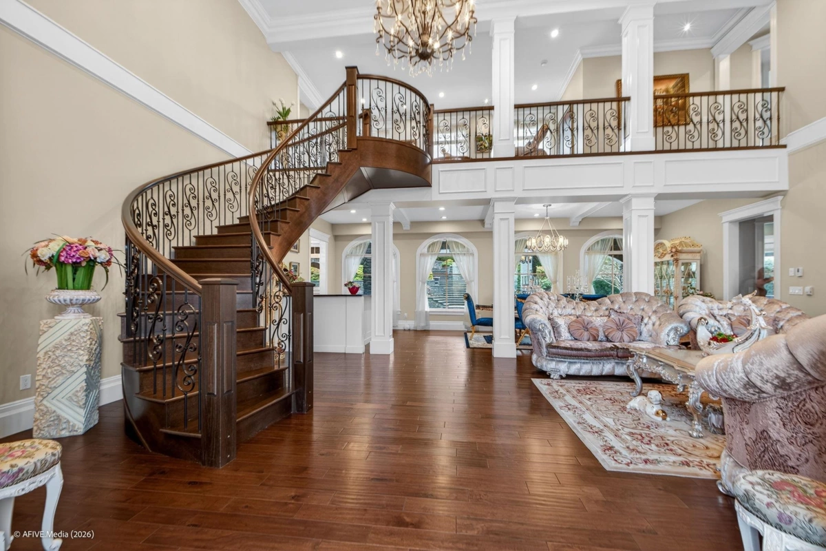 Living Room Photo of 16166 30b Avenue, Surrey, BC