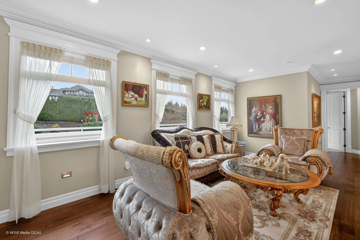 Powder Room Photo of 16166 30b Avenue, Surrey, BC