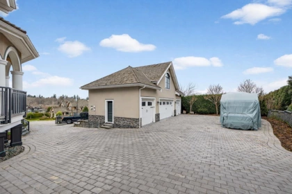 Hot Tub / Spa Photo of 16166 30b Avenue, Surrey, BC