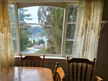 Kitchen Photo of 547 N Fletcher Road, Gibsons, BC