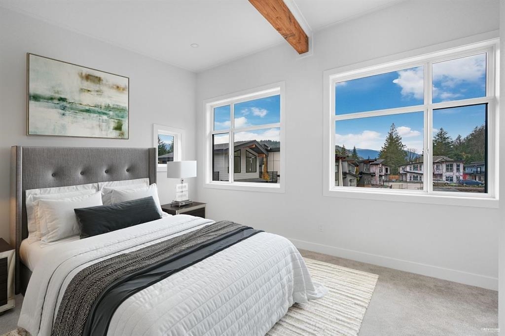 Kitchen Island Photo of 21 798 Hot Springs Road, Harrison Hot Springs, BC