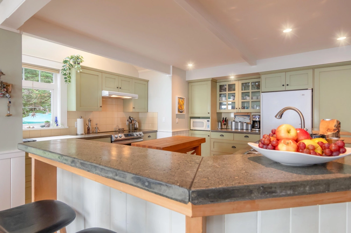 Bedroom 2 Photo of 105 Island Park Drive, Galiano Island, BC
