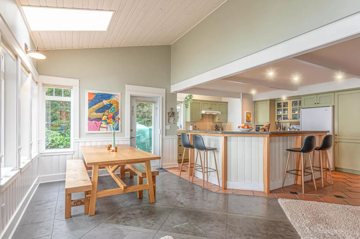 Primary Bathroom Photo of 105 Island Park Drive, Galiano Island, BC