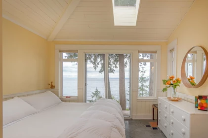 Powder Room Photo of 105 Island Park Drive, Galiano Island, BC