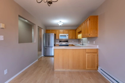 4 3380 Gladwin Road, Abbotsford, BC