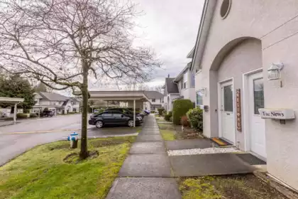 4 3380 Gladwin Road, Abbotsford, BC