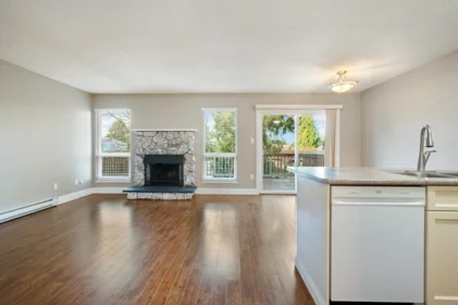Kitchen Photo of 250 Davis Crescent, Langley, BC