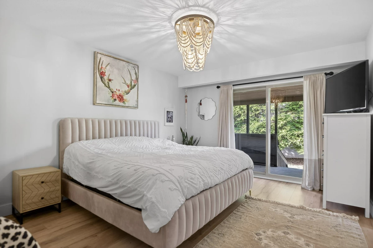 Basement Recreation Room Photo of 33777 4 Avenue, Mission, BC