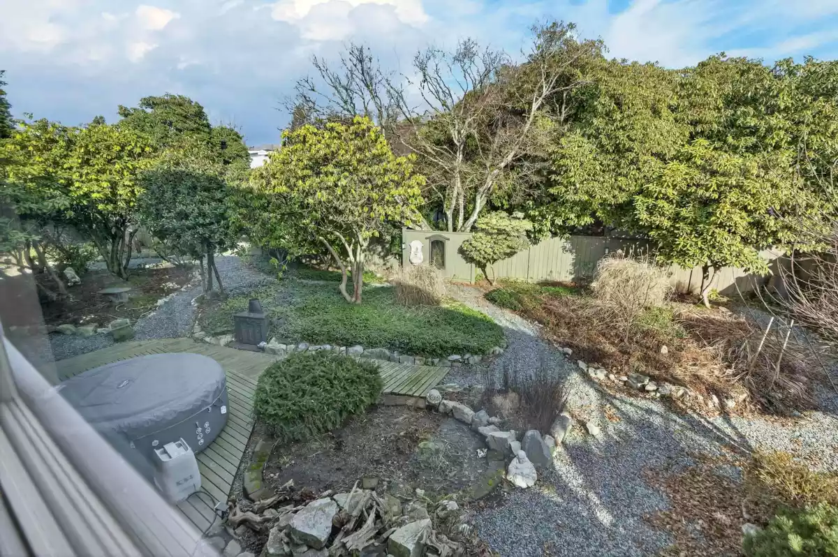 Neighborhood Park Photo Near 33777 4 Avenue, Mission, BC