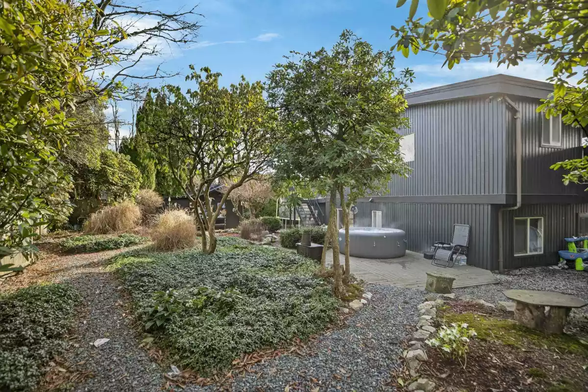 Street View Photo of 33777 4 Avenue, Mission, BC