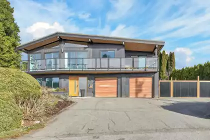 33777 4 Avenue, Mission, BC, Mission BC — 5 bed single family residence for sale