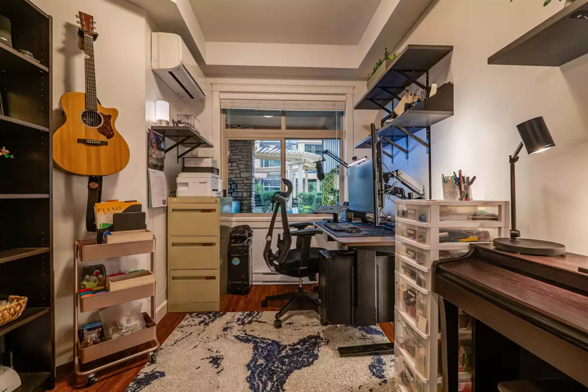 Hallway Photo of 117 12635 190a Street, Pitt Meadows, BC