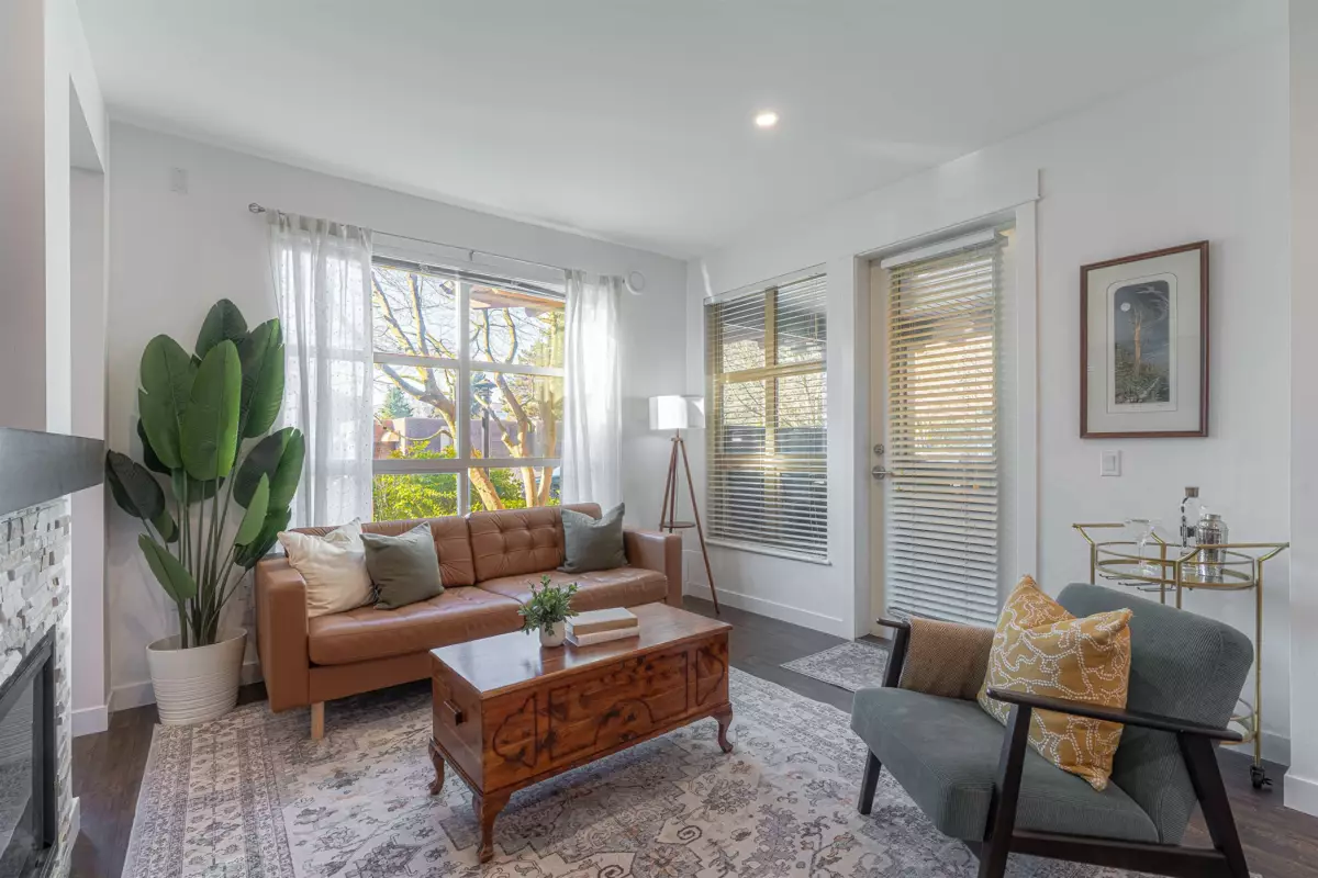 Living Room Photo of 110 1468 St. Andrews Avenue, North Vancouver, BC