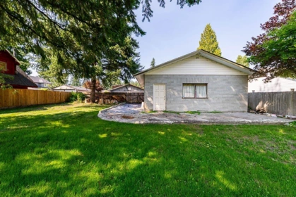Basement Recreation Room Photo of 1741 Salisbury Avenue, Port Coquitlam, BC