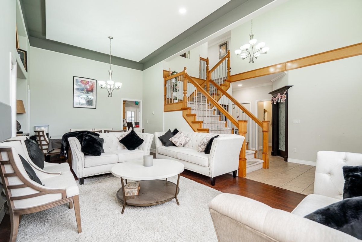 Kitchen Photo of 14532 84 Avenue, Surrey, BC