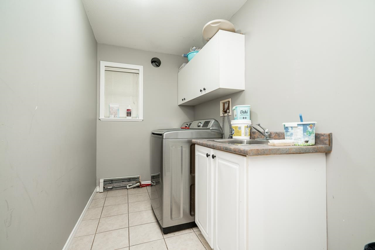 Swimming Pool Photo of 14532 84 Avenue, Surrey, BC