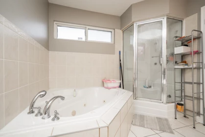 Hallway Photo of 14532 84 Avenue, Surrey, BC