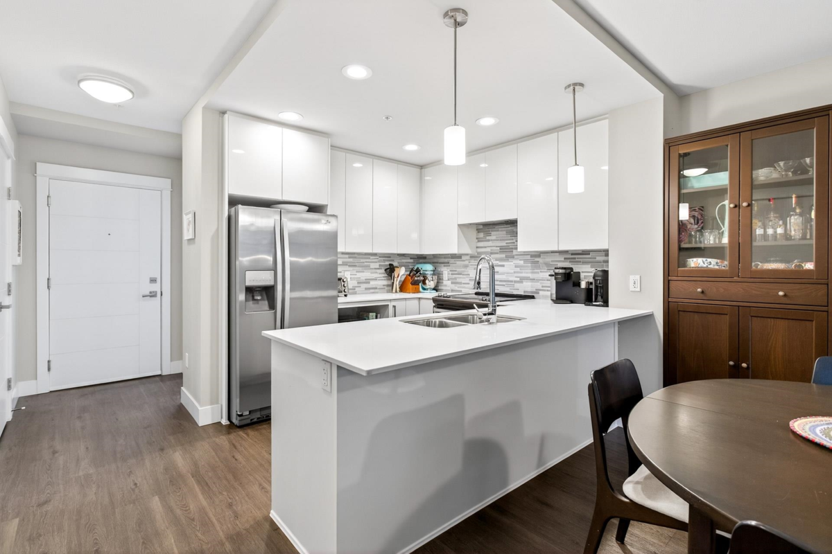 Family Room Photo of 103 2465 Wilson Avenue, Port Coquitlam, BC