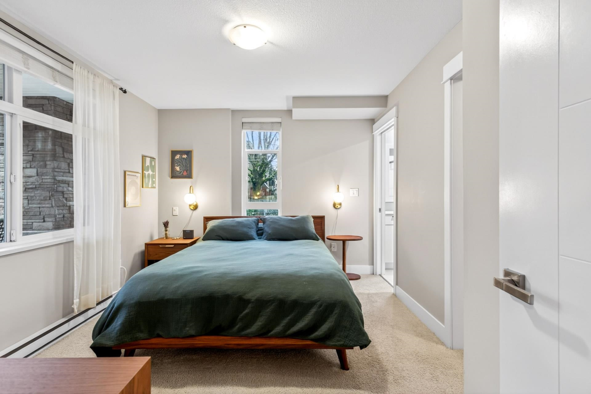 Guest Bathroom Photo of 103 2465 Wilson Avenue, Port Coquitlam, BC