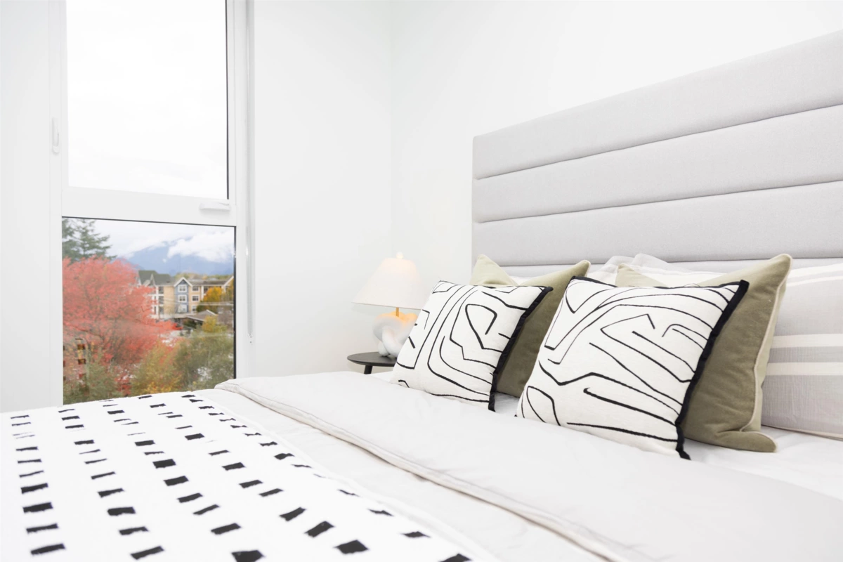 Guest Bathroom Photo of 406 37994 Second Avenue, Squamish, BC