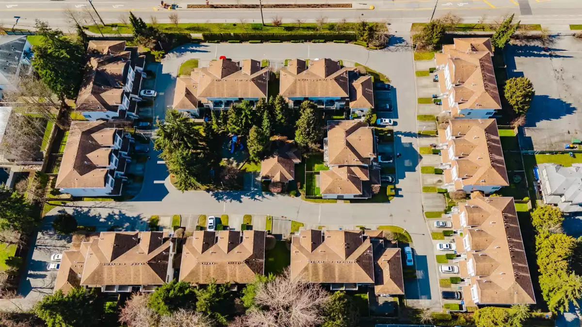 Laundry Room Photo of 9 7140 132 Street, Surrey, BC