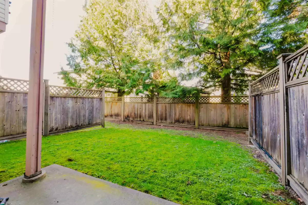 Loft / Bonus Room Photo of 9 7140 132 Street, Surrey, BC