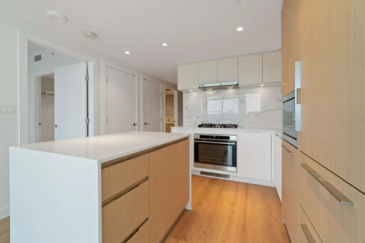 Guest Bathroom Photo of 2304 1500 Fern Street, North Vancouver, BC