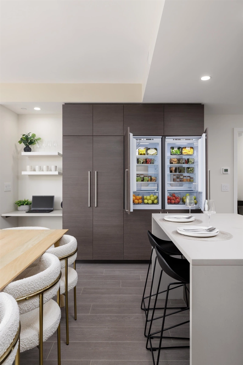 Living Room Photo of 2907 4168 Lougheed Highway, Burnaby, BC