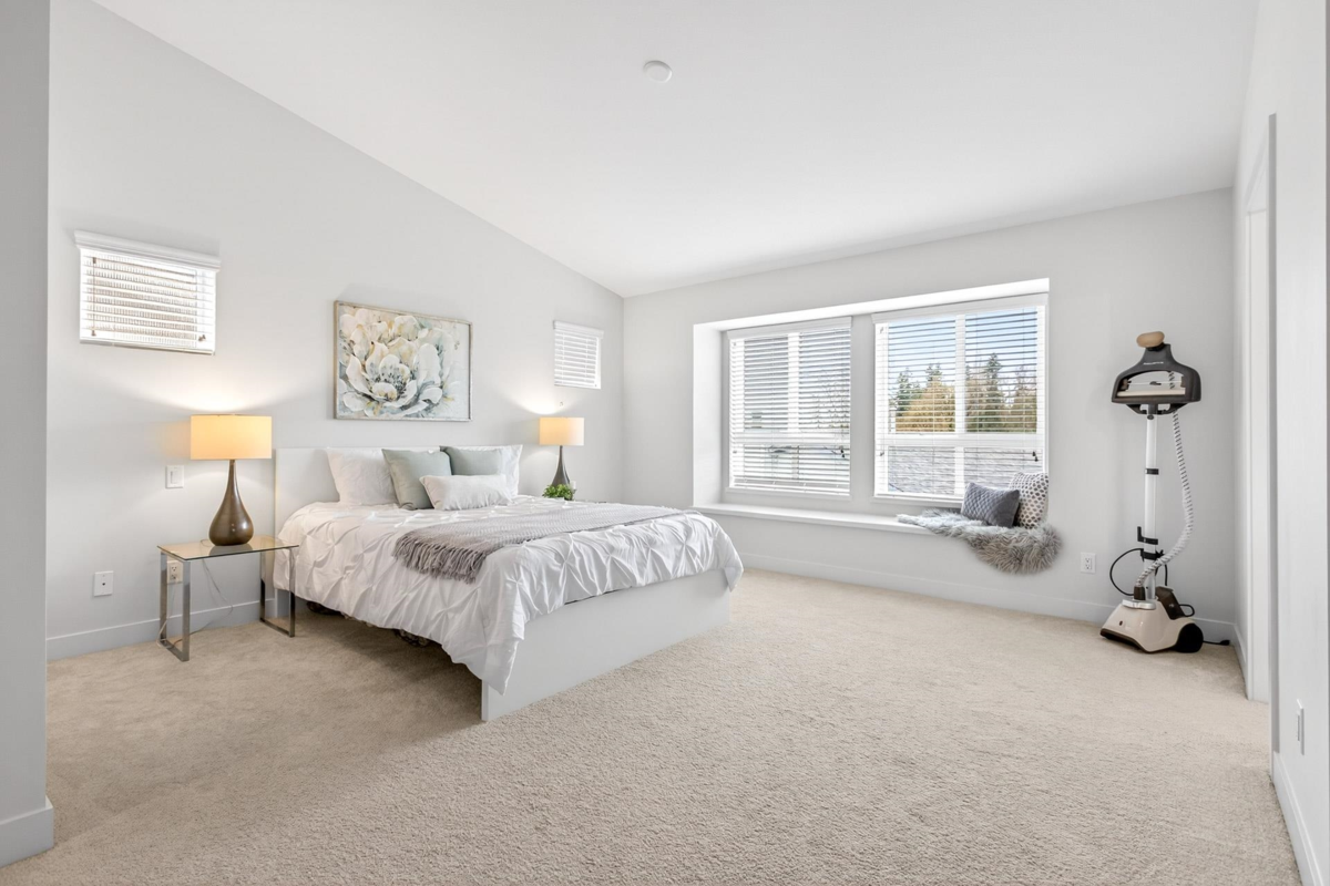 Entry Foyer Photo of 11327 230 Street, Maple Ridge, BC
