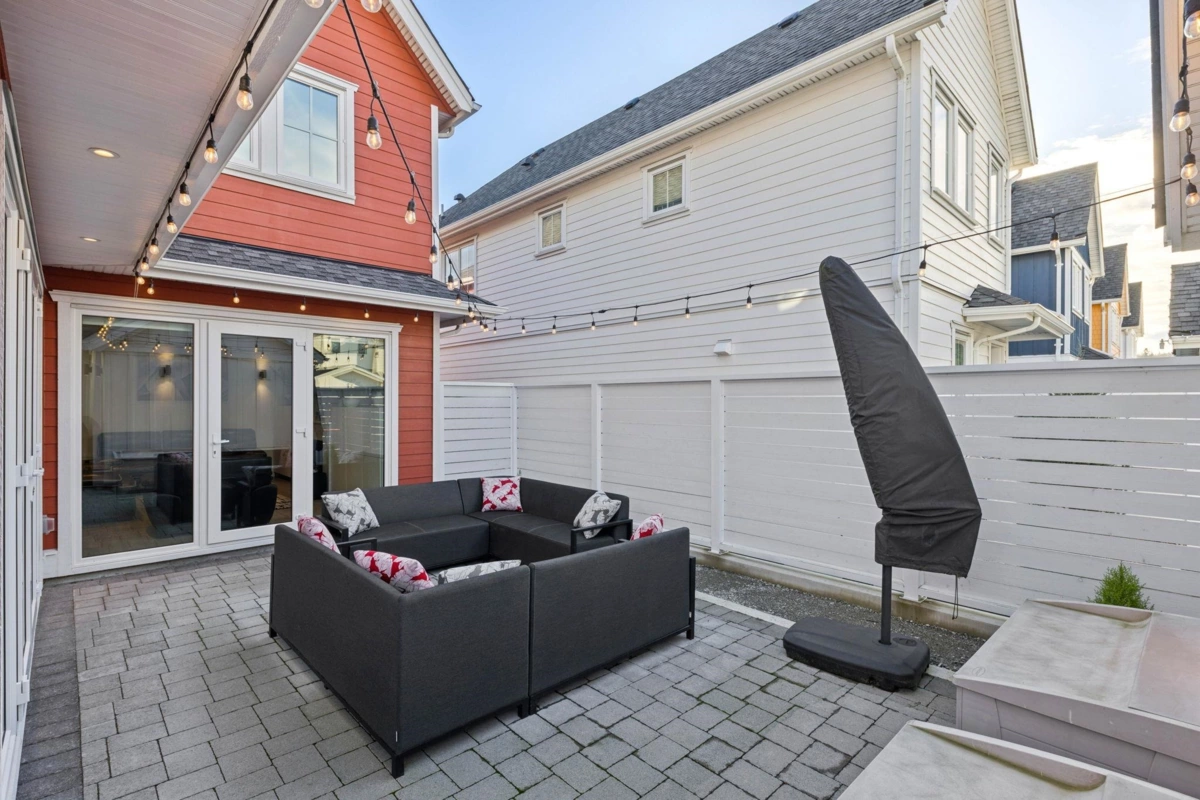 Backyard Photo of 387 Ridge Street, Tsawwassen, BC