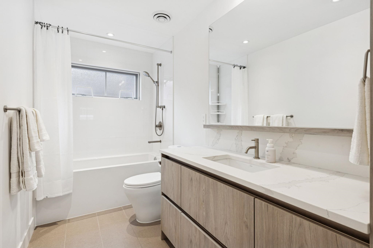 Outdoor Patio Photo of 387 Ridge Street, Tsawwassen, BC