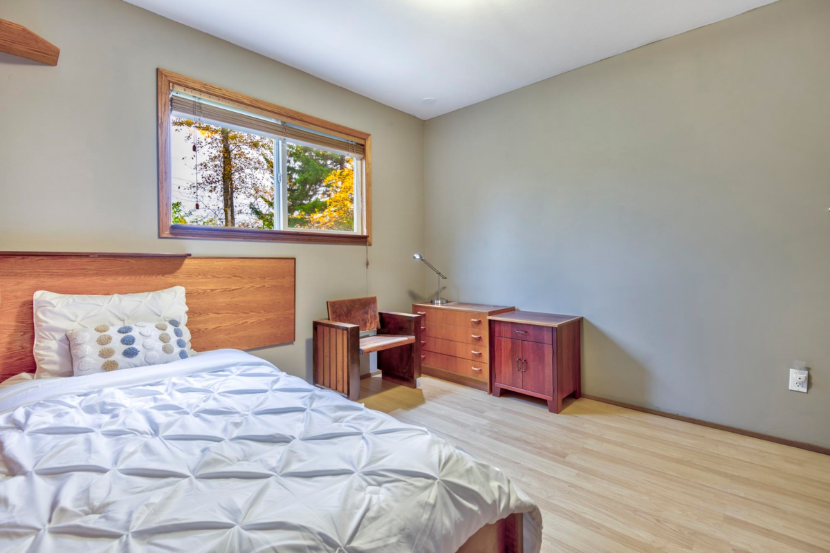 Basement Recreation Room Photo of 1317 Western Place, Port Coquitlam, BC