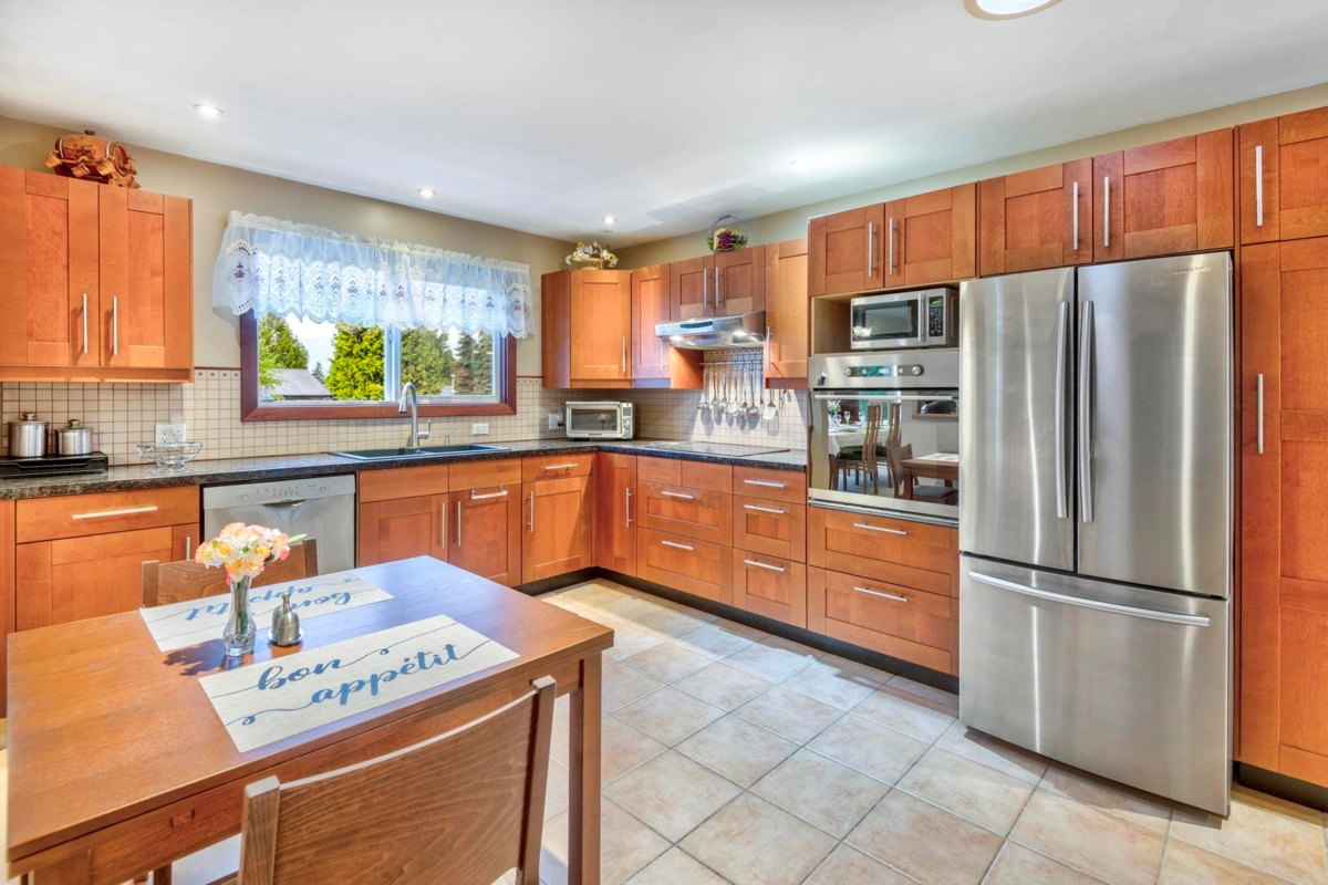 Breakfast Nook Photo of 1317 Western Place, Port Coquitlam, BC