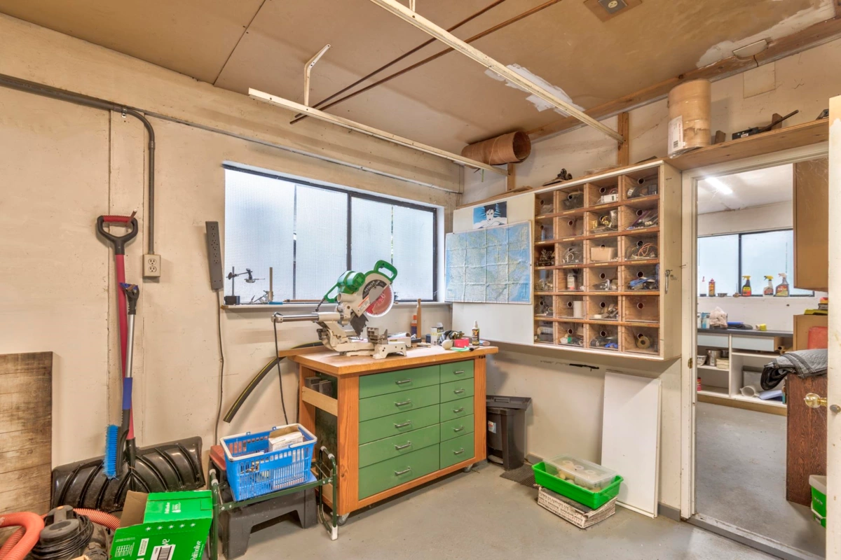 Hot Tub / Spa Photo of 1317 Western Place, Port Coquitlam, BC